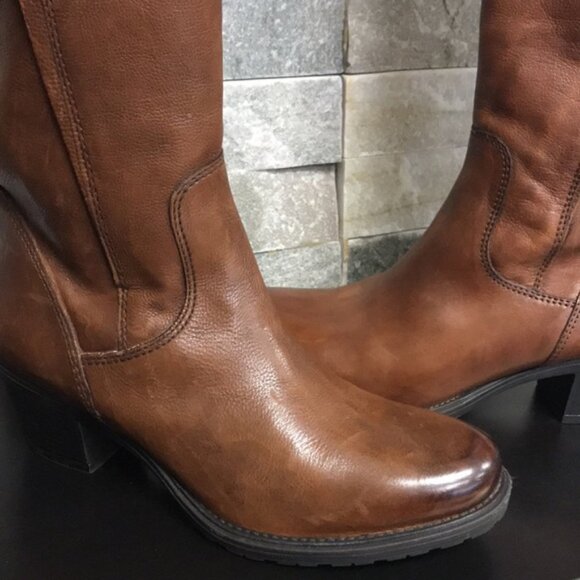 Clarks Maymie Stellar Knee High Boot (H78-J) - Picture 10 of 11